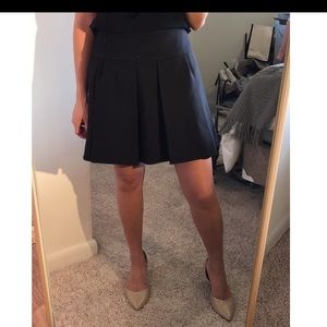 Black pleated skirt